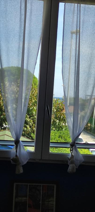 2 Chambres Cote Plage Et Aeroport Йер Экстерьер фото